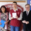  Burmistrz Darłowa wręczył uczniom w Darłówku  56 stypendiów za dobre wyniki w nauce