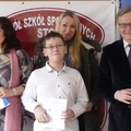  Burmistrz Darłowa wręczył uczniom w Darłówku  56 stypendiów za dobre wyniki w nauce